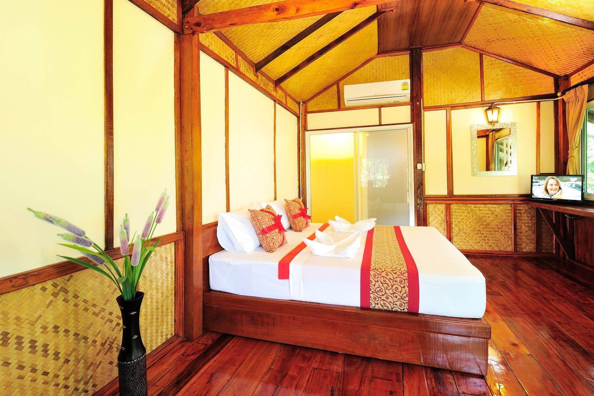 Phuphaya Seaview Resort - Adult Only Phi Phi Adaları Dış mekan fotoğraf