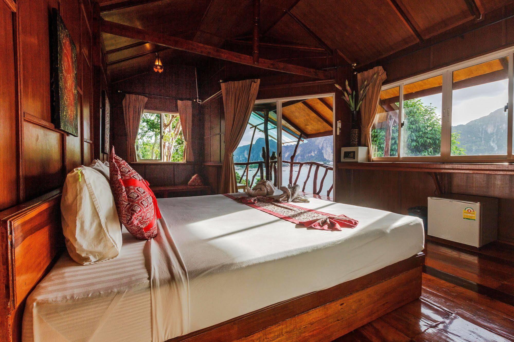 Phuphaya Seaview Resort - Adult Only Phi Phi Adaları Dış mekan fotoğraf